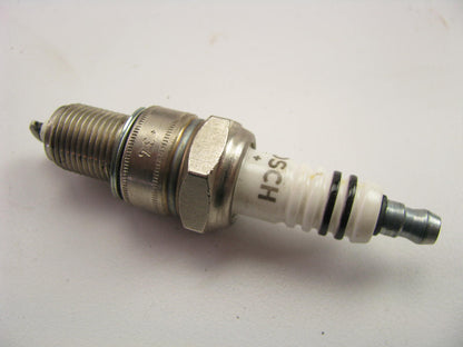 (4) Bosch 7909 Ignition Spark Plugs - Nickel