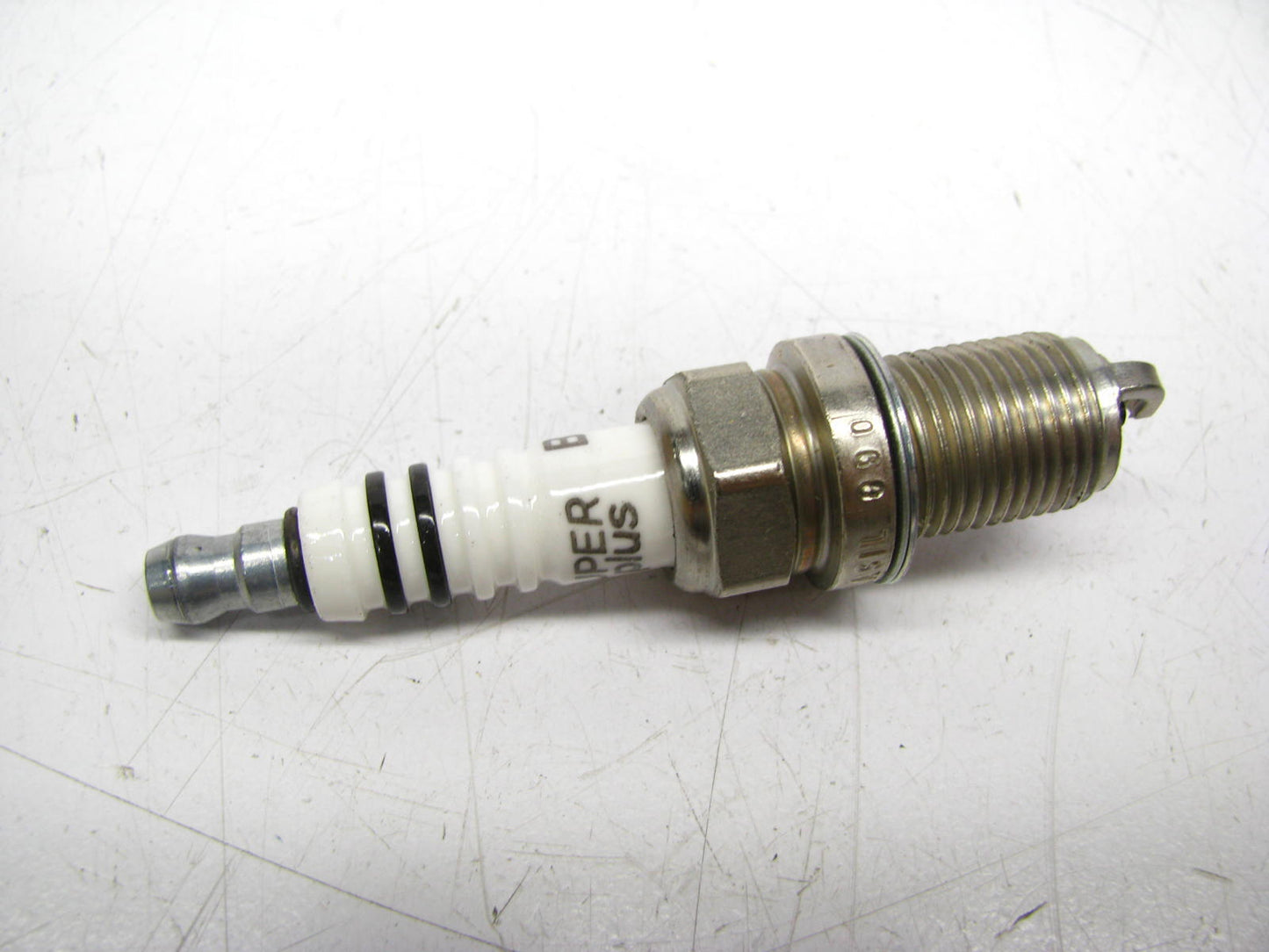 (4) Bosch 7956 Super Plus Ignition Spark Plug - Nickel