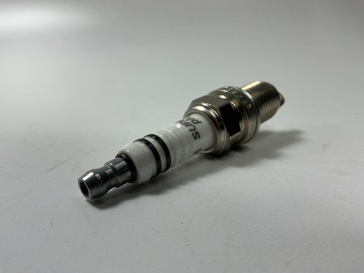 (4) Bosch 7962 Ignition Spark Plugs