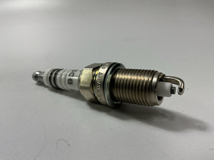 (4) Bosch 7962 Ignition Spark Plugs