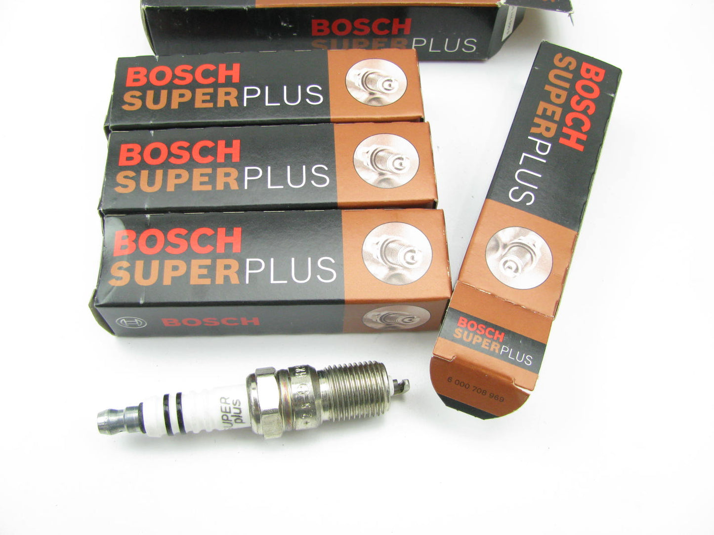 (4) Bosch 7980 Super Plus Ignition Spark Plug - Nickel