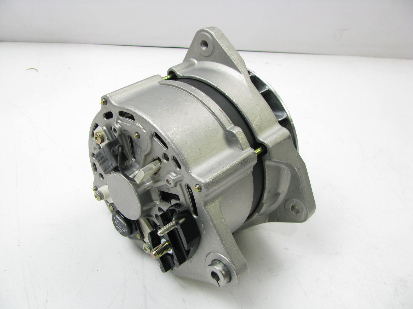 REMAN. Bosch AL191X Alternator For 1987-1992 XJ6, 1988-1992 Vanden Plas