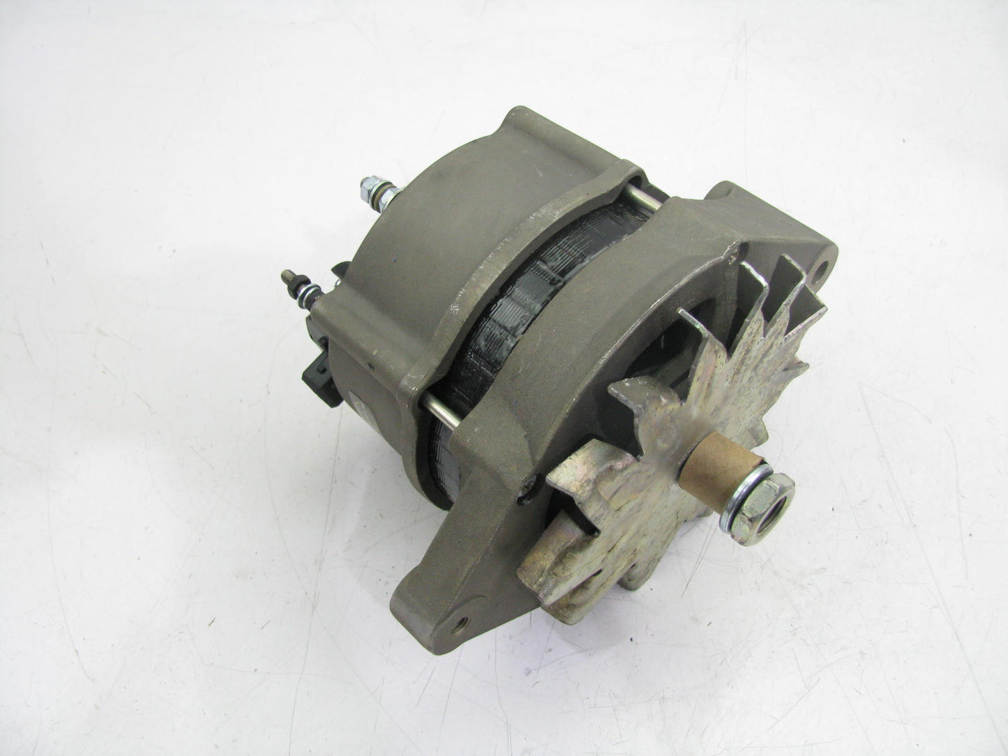 Bosch AL9120X  Reman Alternator 12V 120A CW Rotation Direction