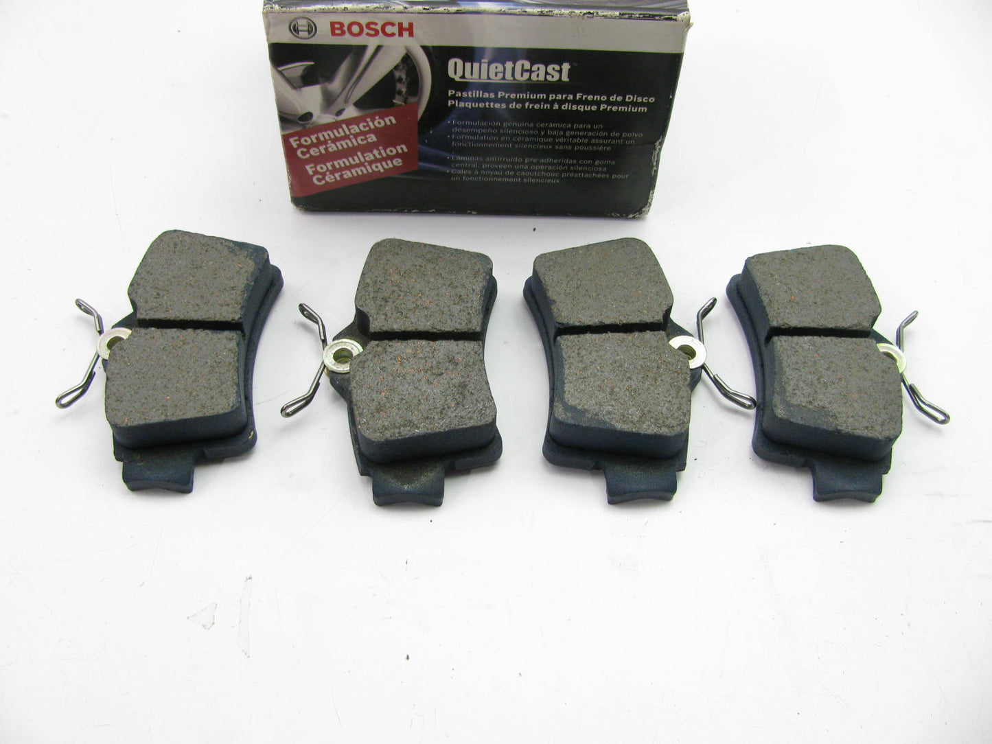 Ceramic  Disc Brake Pad Set-  Rear Bosch BC627  For 1994-2004 Ford Mustang