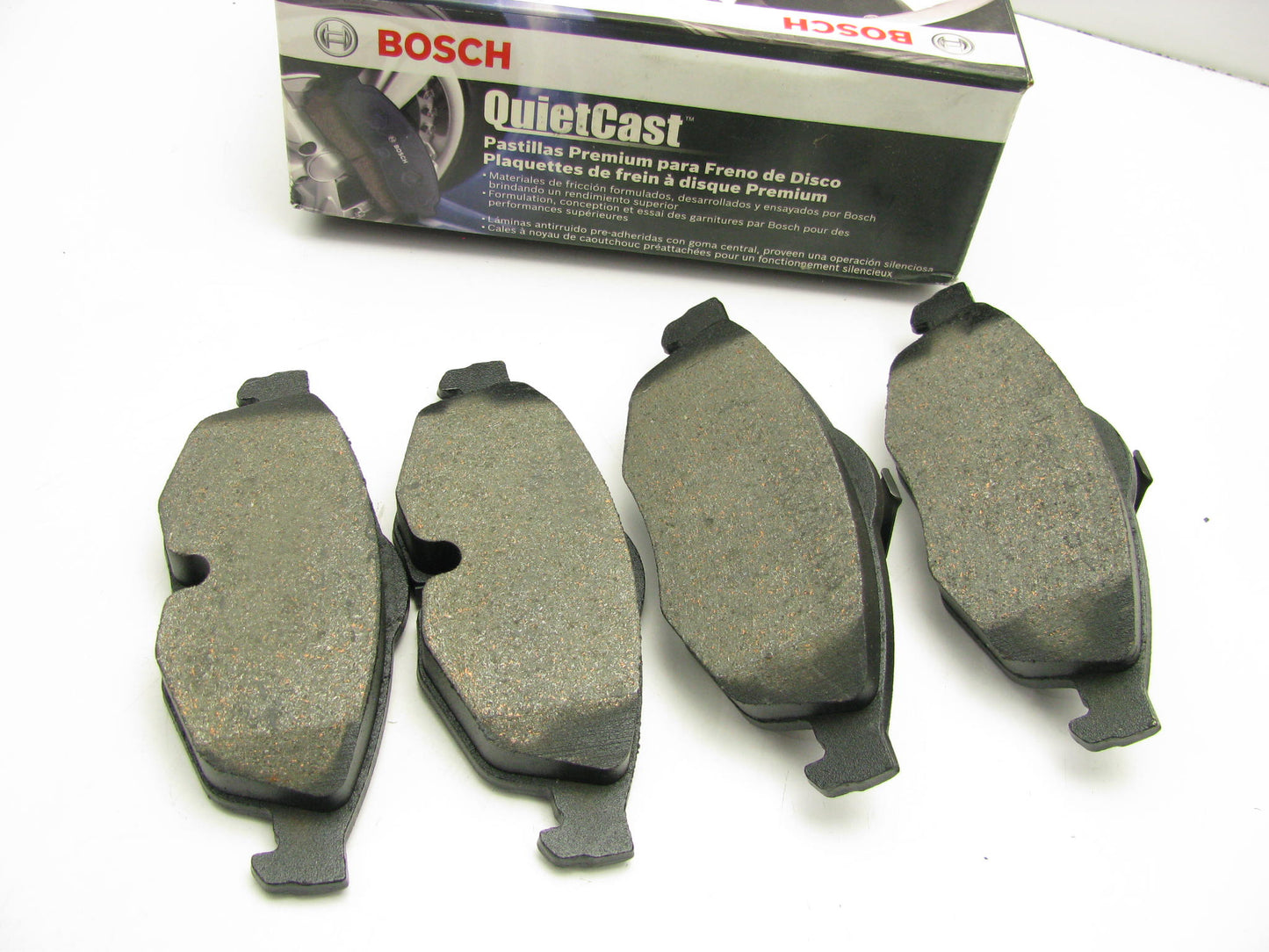 Bosch BP869 QuietCast Premium Semi-Metallic Disc Brake Pad Set