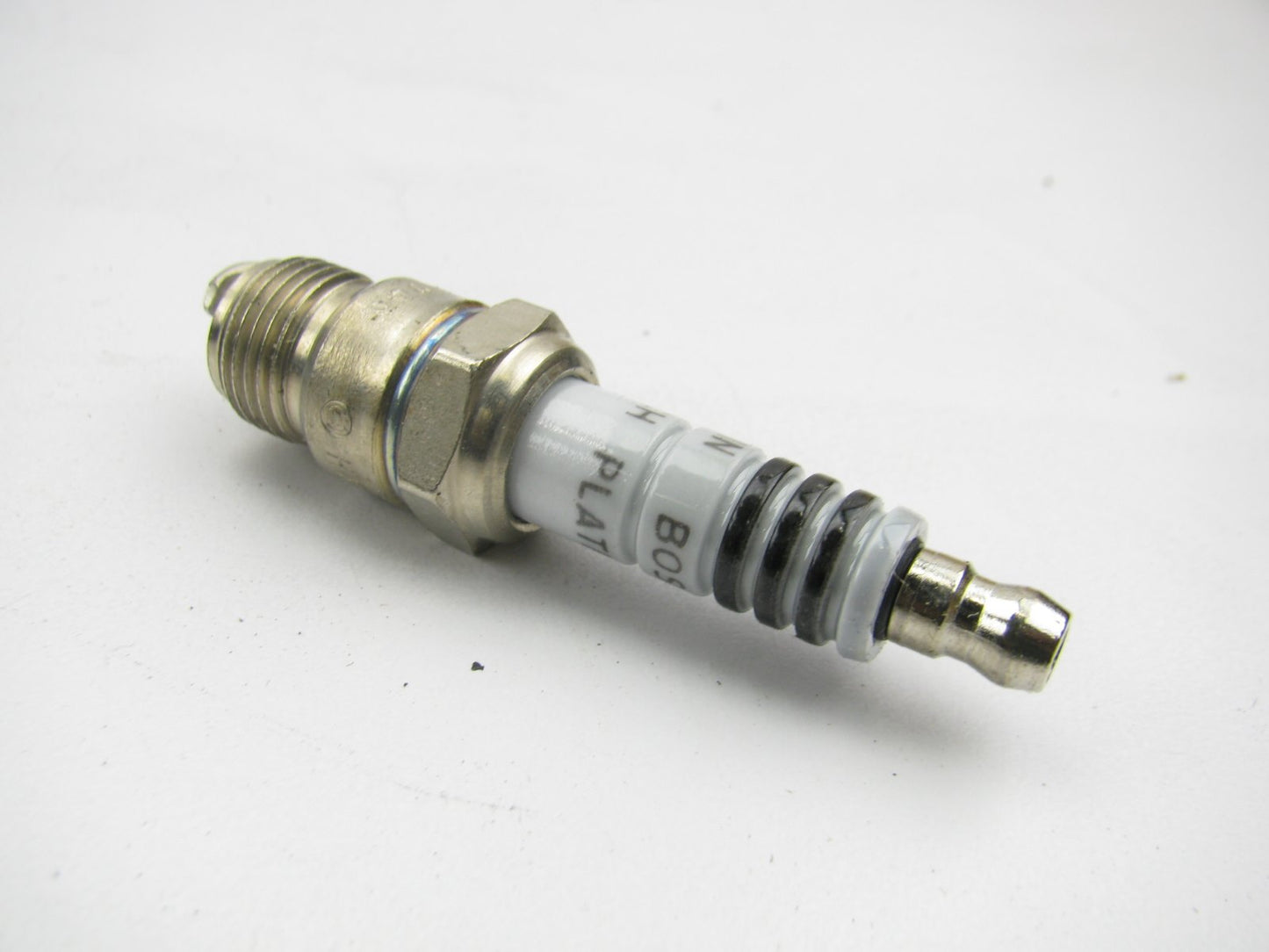 (6) Bosch HR8BPZ PLATINUM Spark Plugs