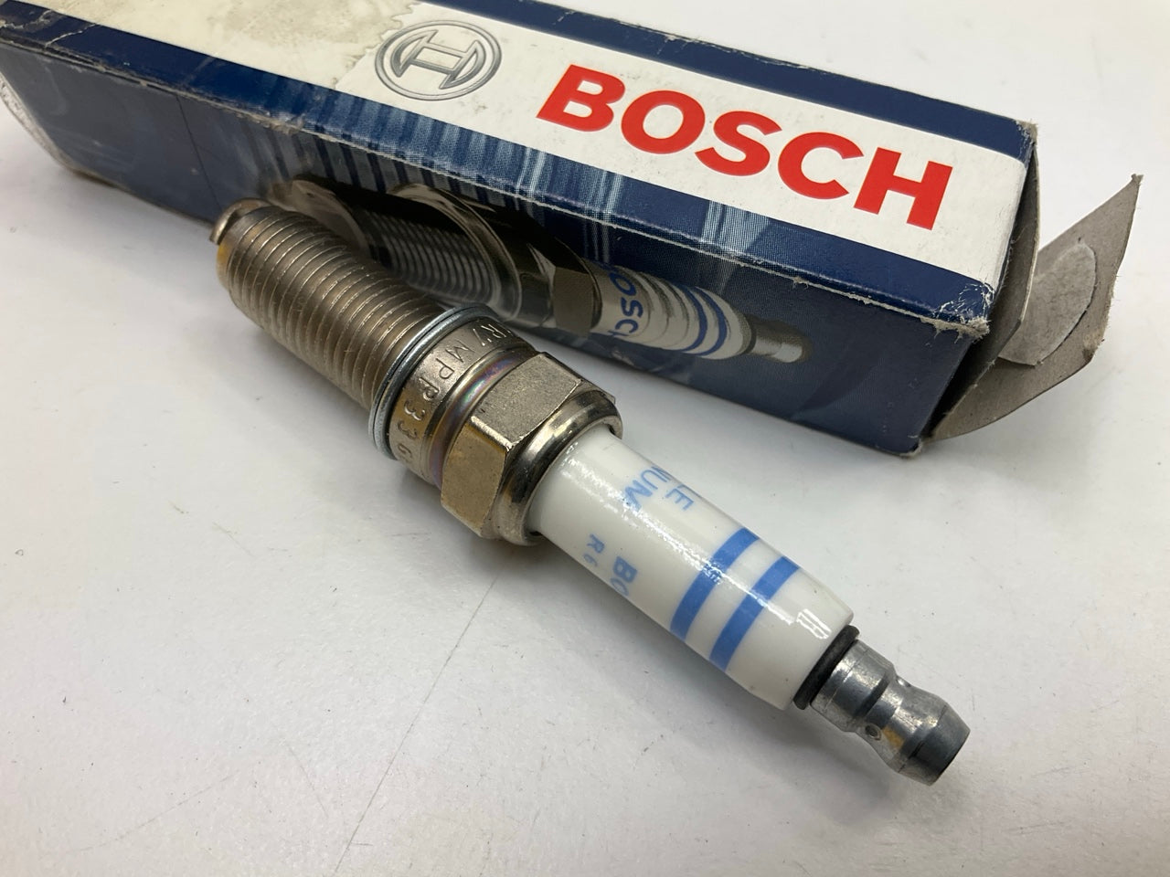 Bosch YR7MPP33 Double Platinum Spark Plug