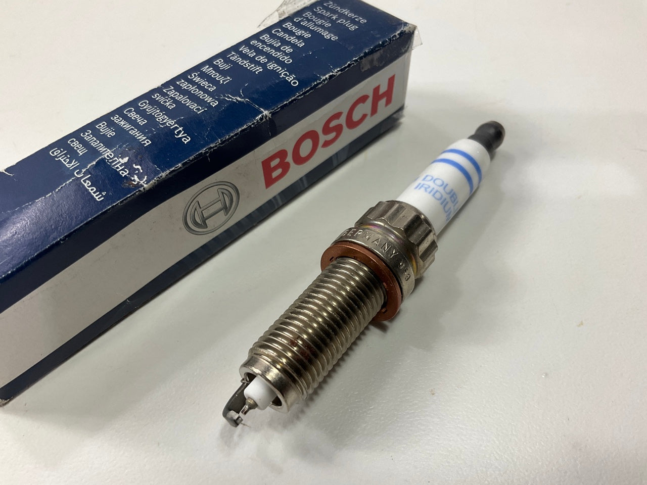 Bosch ZR6SII3320 Double Iridium Spark Plug