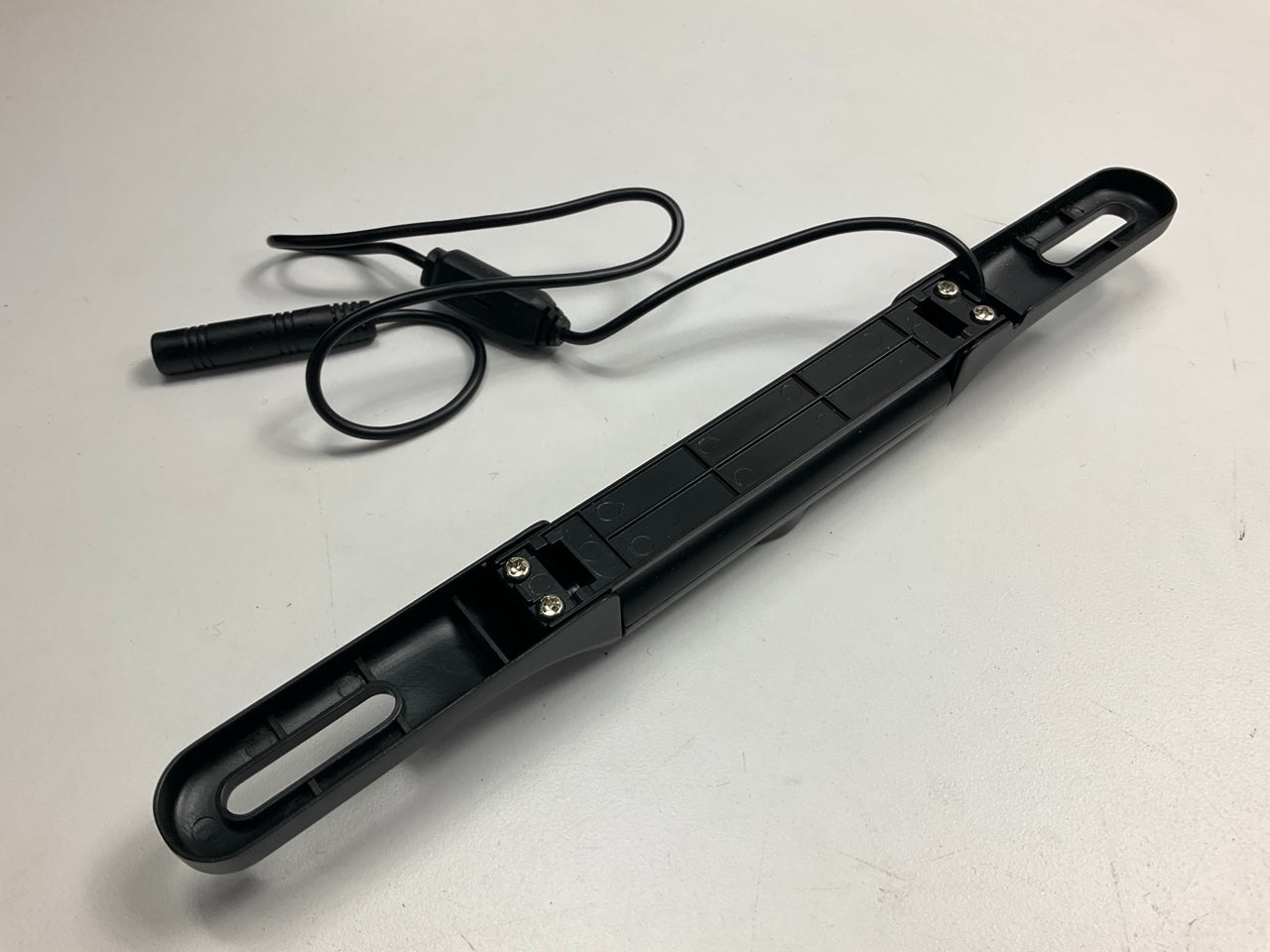 BOSS Audio Systems LPCWTR30 Car Rearview Camera, License Plate Mount, High Res
