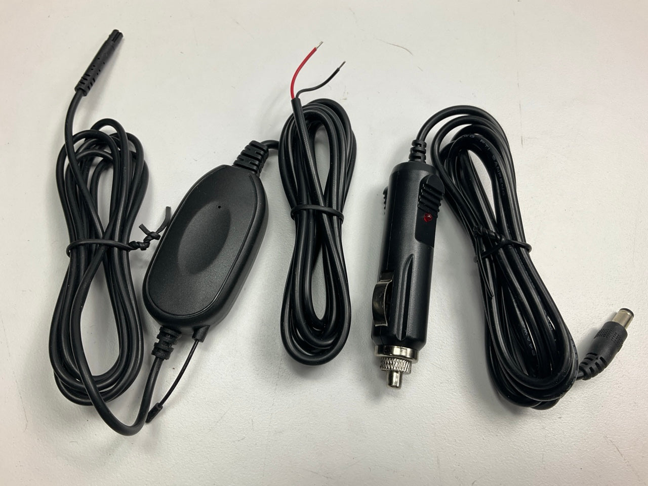 BOSS Audio Systems LPCWTR30 Car Rearview Camera, License Plate Mount, High Res