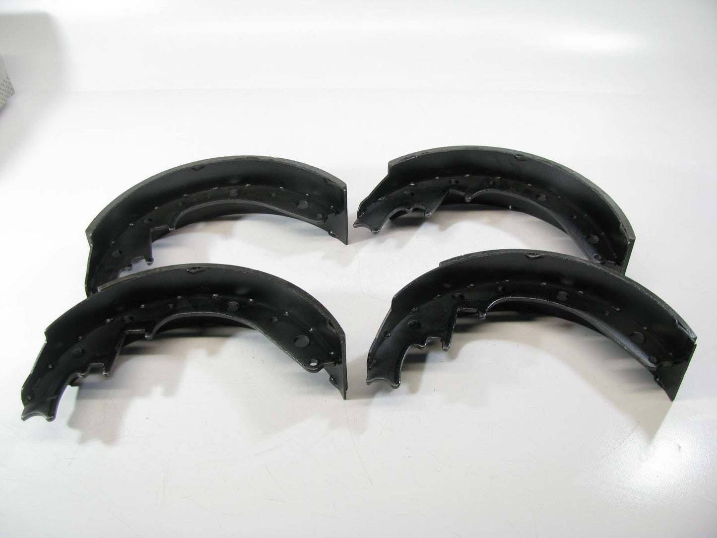 Brakes Forever Z473R Rear Drum Brake Shoes - 11-5/32'' X 2-3/4''