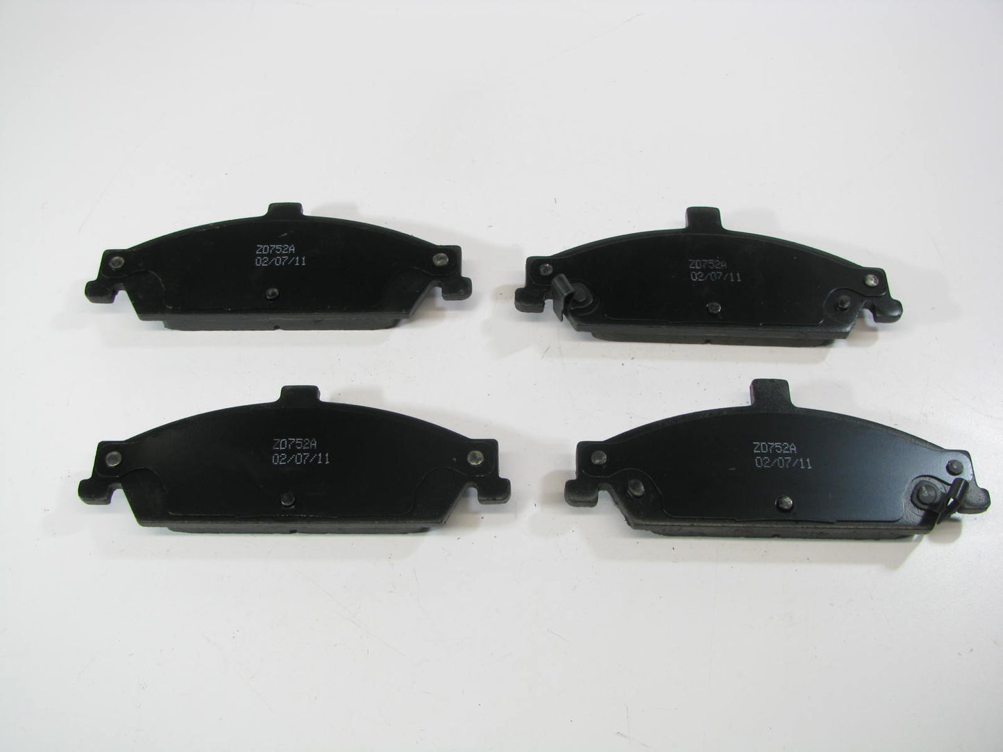 Brakes Forever ZD752A Ceramic Disc Brake Pad Set - Front