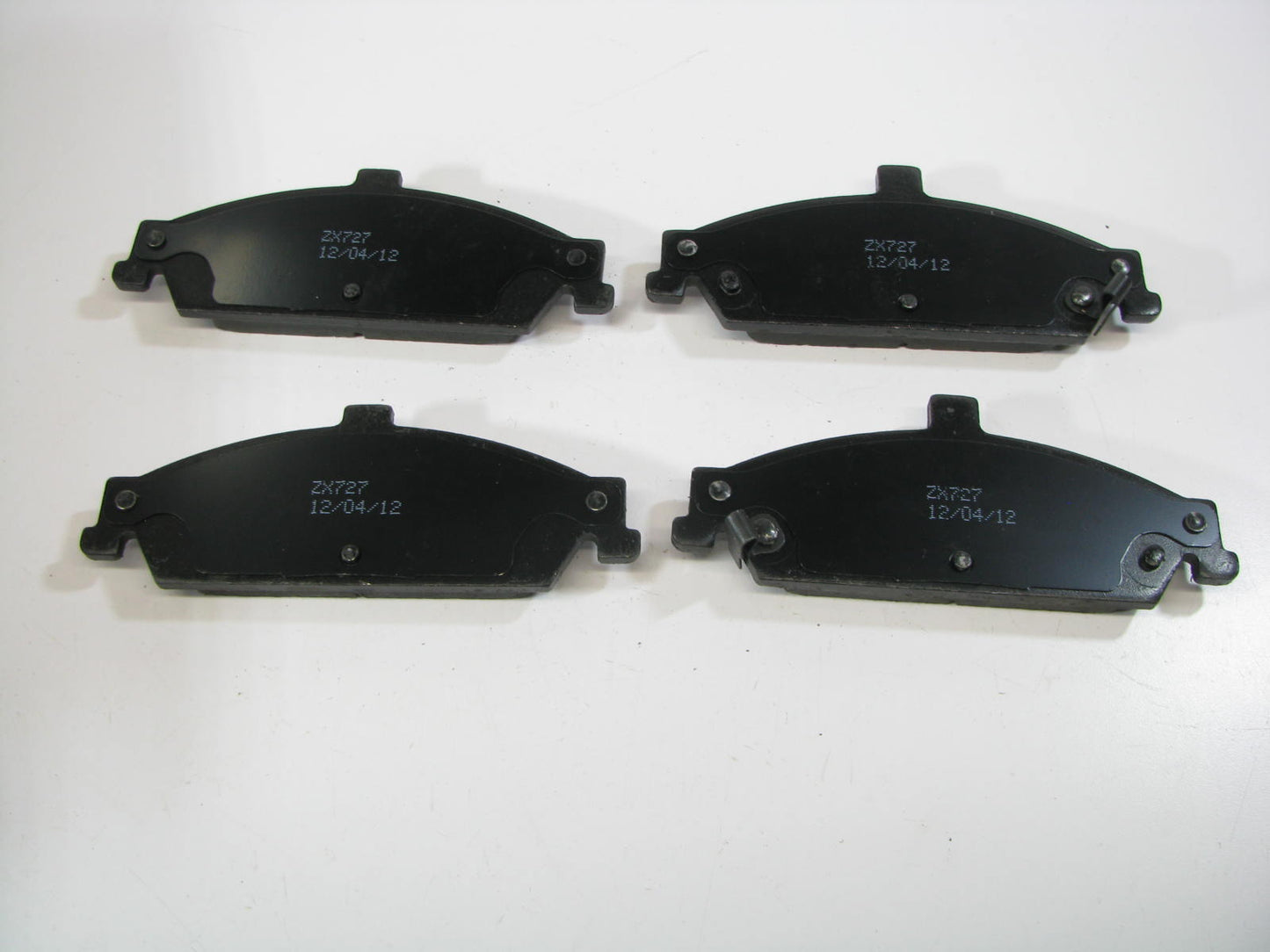 Brakes Forever ZX727 Front Disc Brake Pads For 1999-2000 Oldsmobile Alero