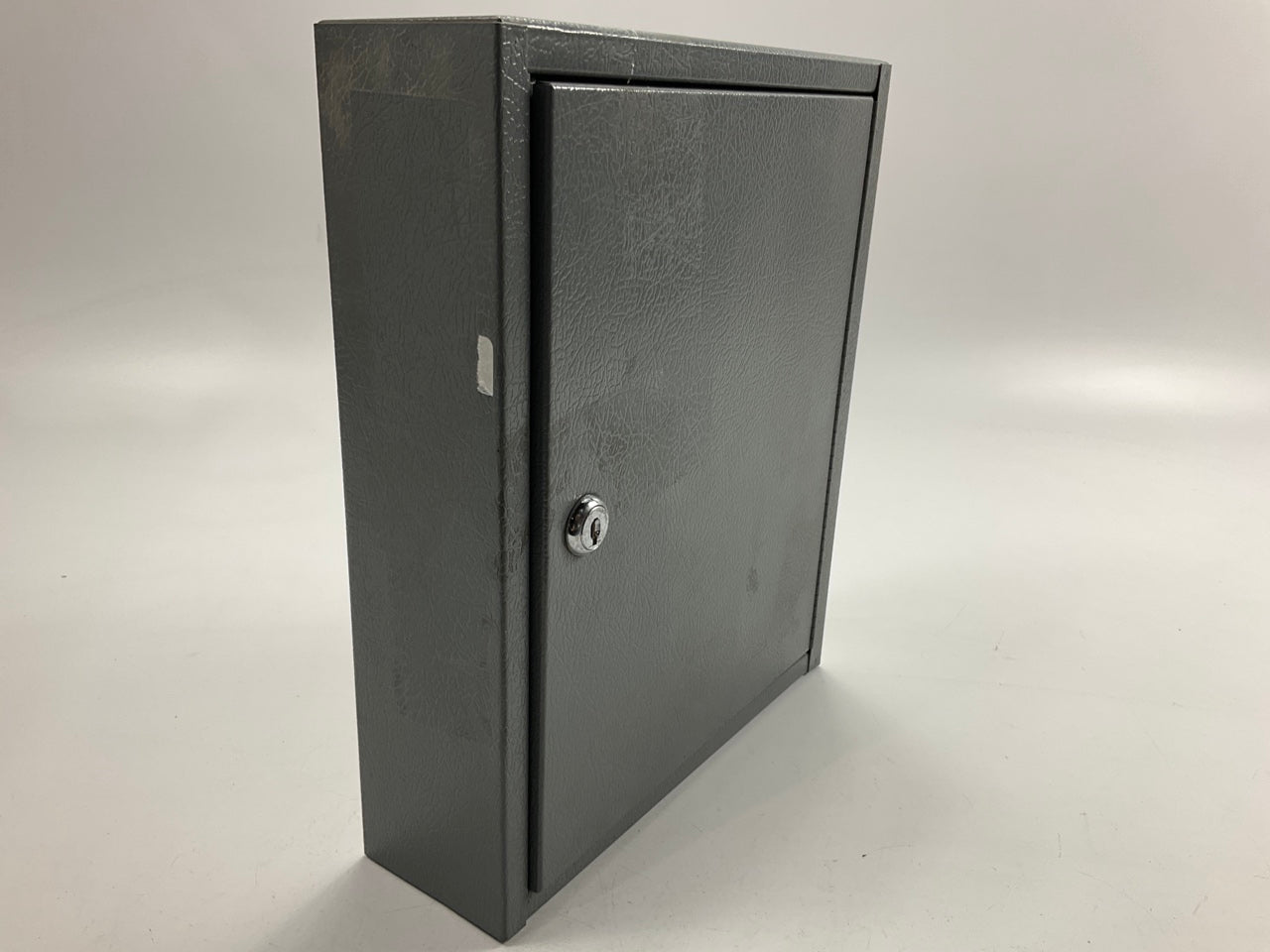 Buddy KEYBOX Wall Hanging Locking Key Box With Keys - 12'' X 10'' X 3'' MADE IN USA