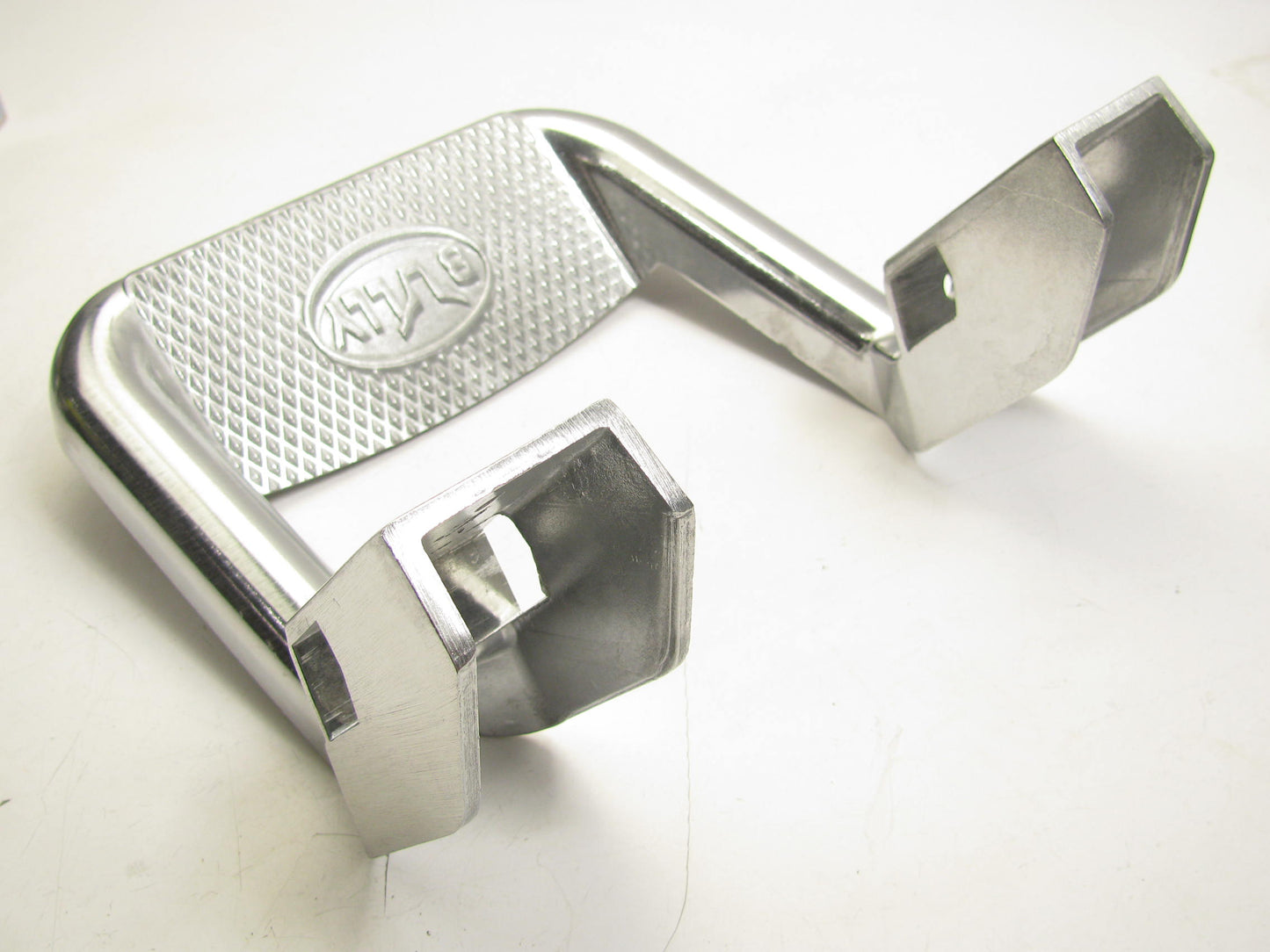 Bully AS600 Polished Aluminum Side Steps 300 LB For Truck / SUV  (PAIR AS SHOWN) Type 2