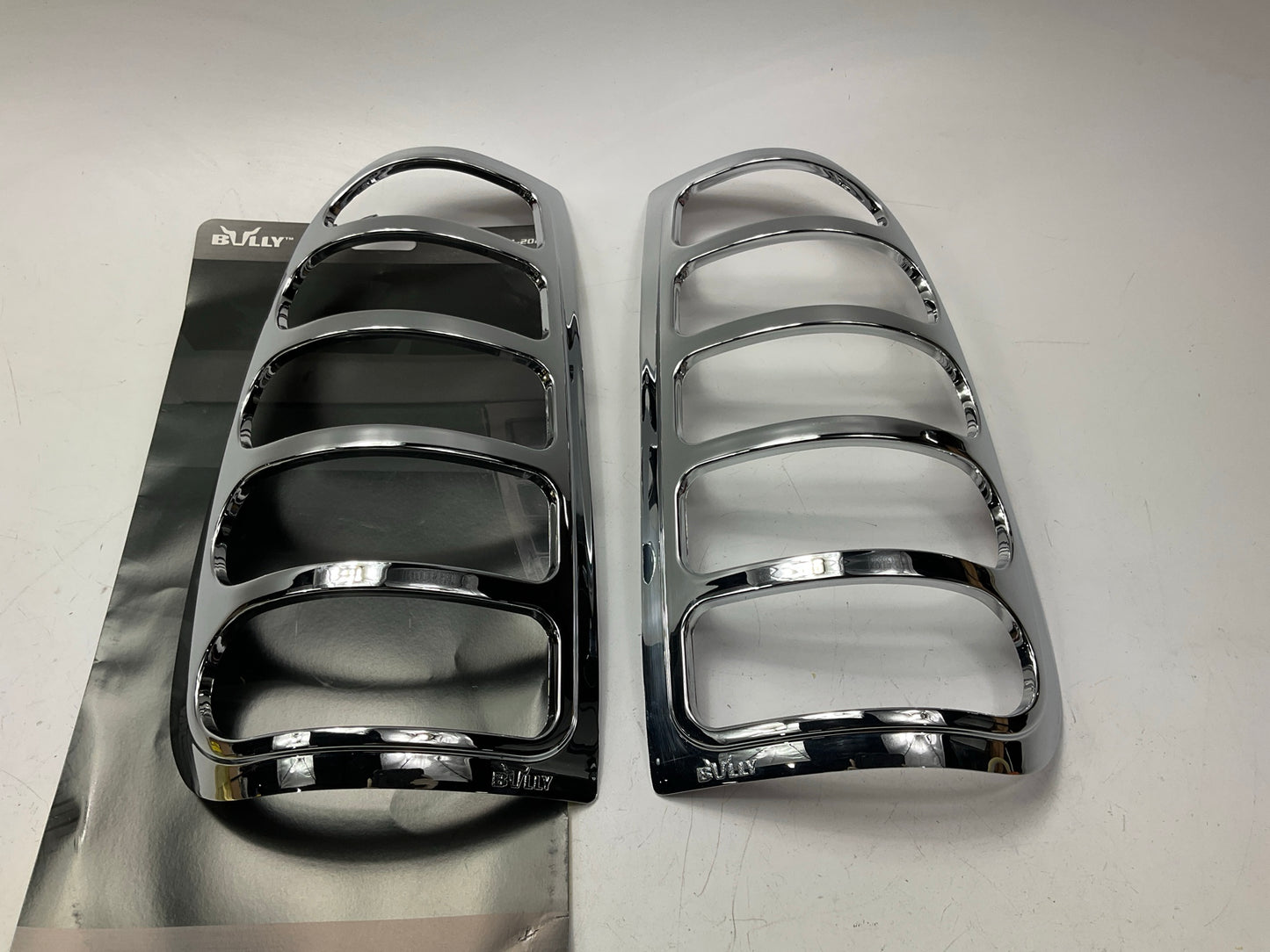 Bully Chrome Taillight Lamp Bezel Covers Set 2000-2007 Ford F-250 Super Duty