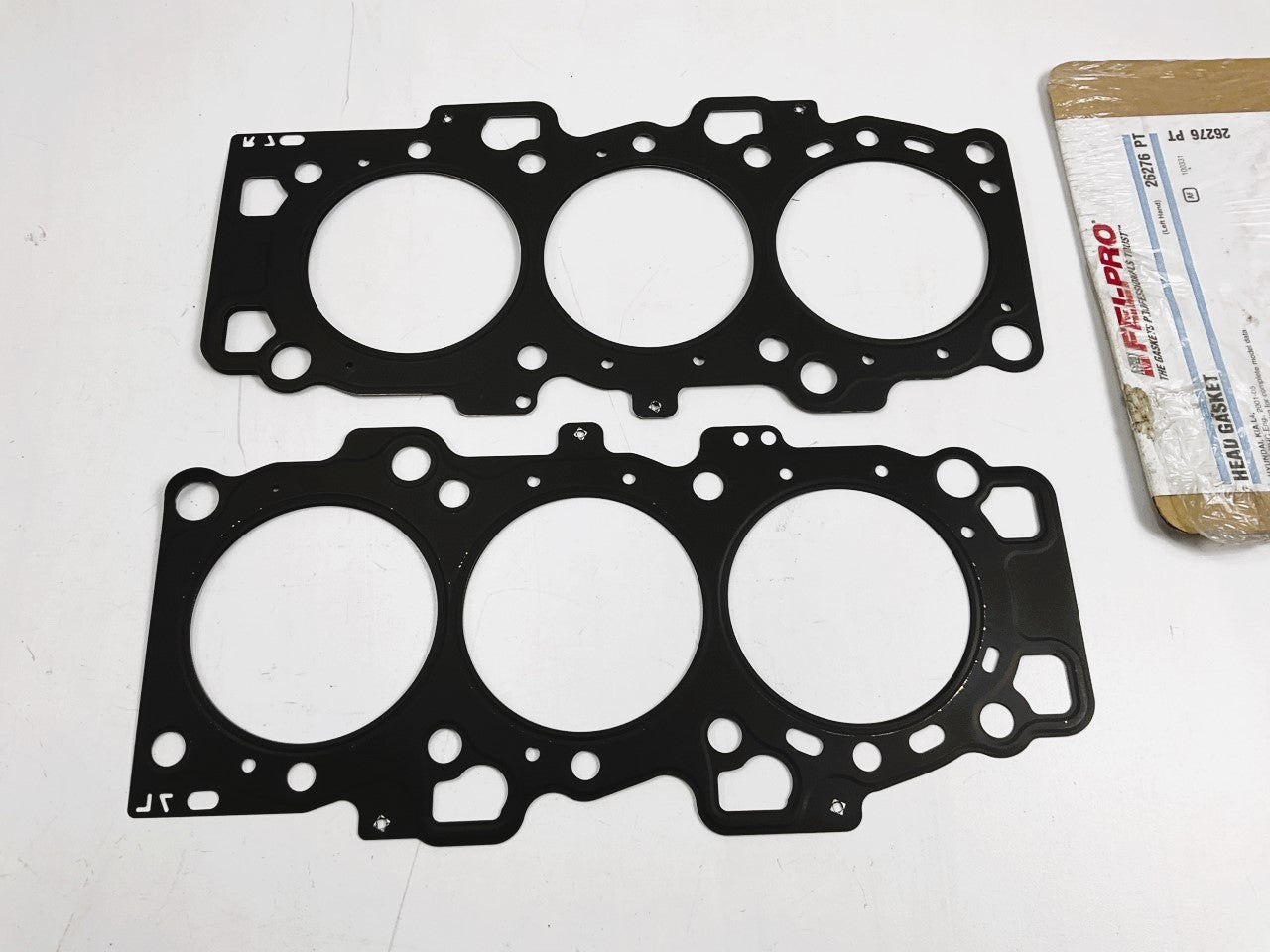 Fel-Pro Left & Right Cylinder Head Gasket For 2001-2010 Hyundai 2.7L-V6