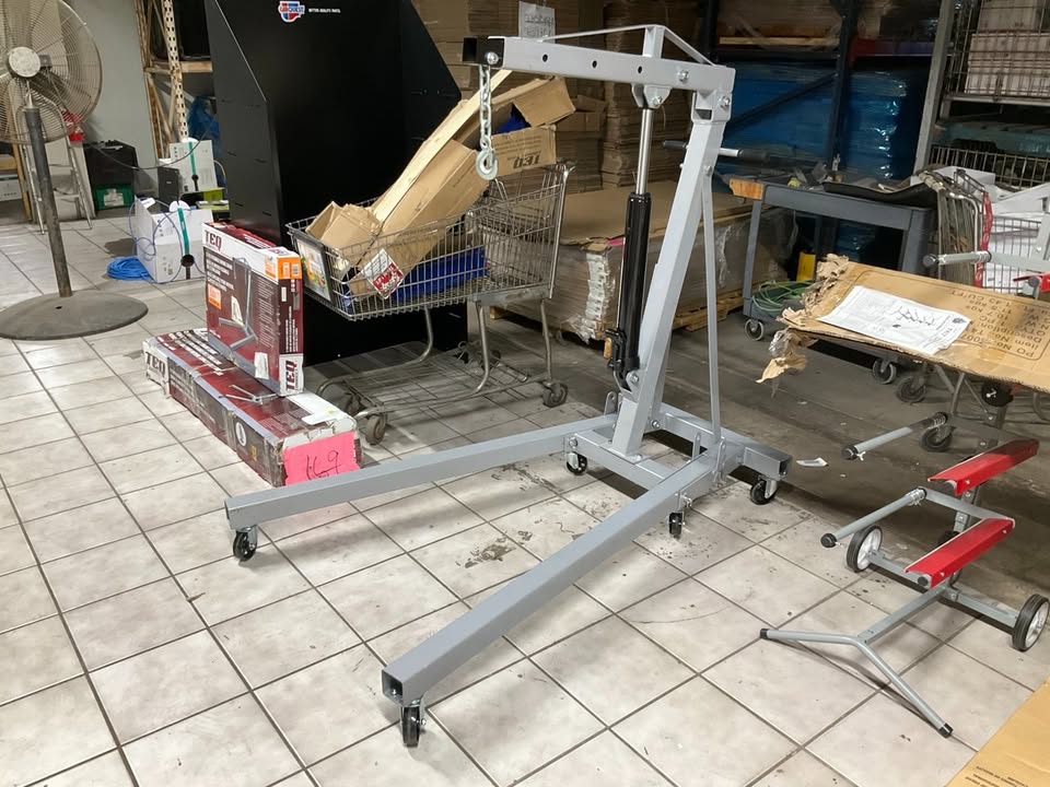 TEQ 2 Ton Foldable Engine Hoist, 4,000 Lbs Max Capacity