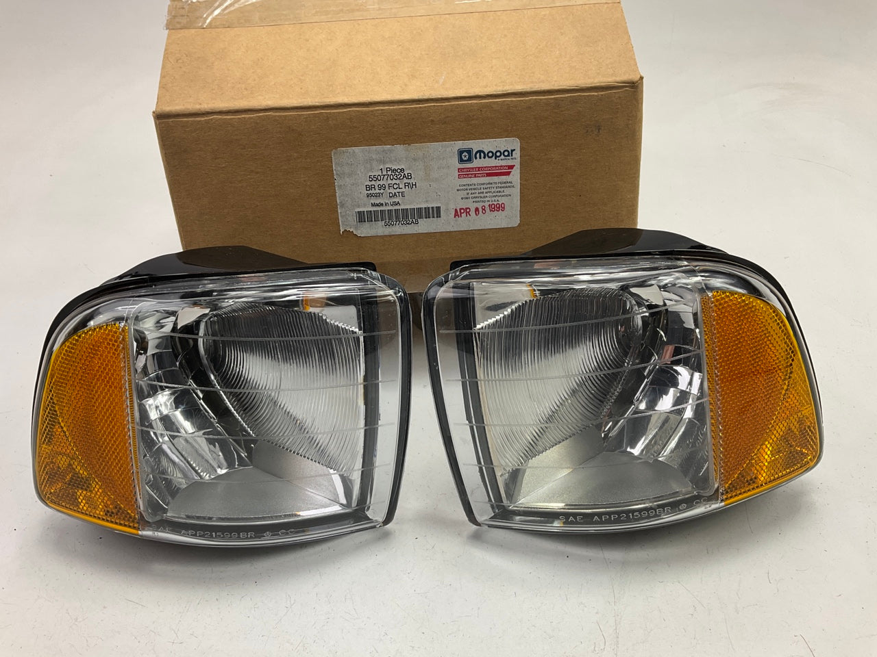 NEW OEM Left & Right Turn Signal Corner Light Lamps PAIR For 1999-2002 Ram SPORT