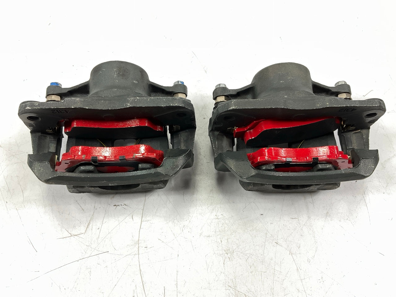 REMAN. Beck Arnley 079-0865 079-0866 Front Brake Caliper Set - 1995-1996 Avalon