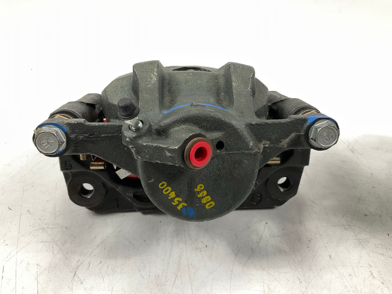 REMAN. Beck Arnley 079-0865 079-0866 Front Brake Caliper Set - 1995-1996 Avalon