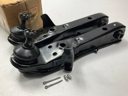 Front Lower Left And Right Suspension Control Arm For 1980-1982 Toyota Corolla