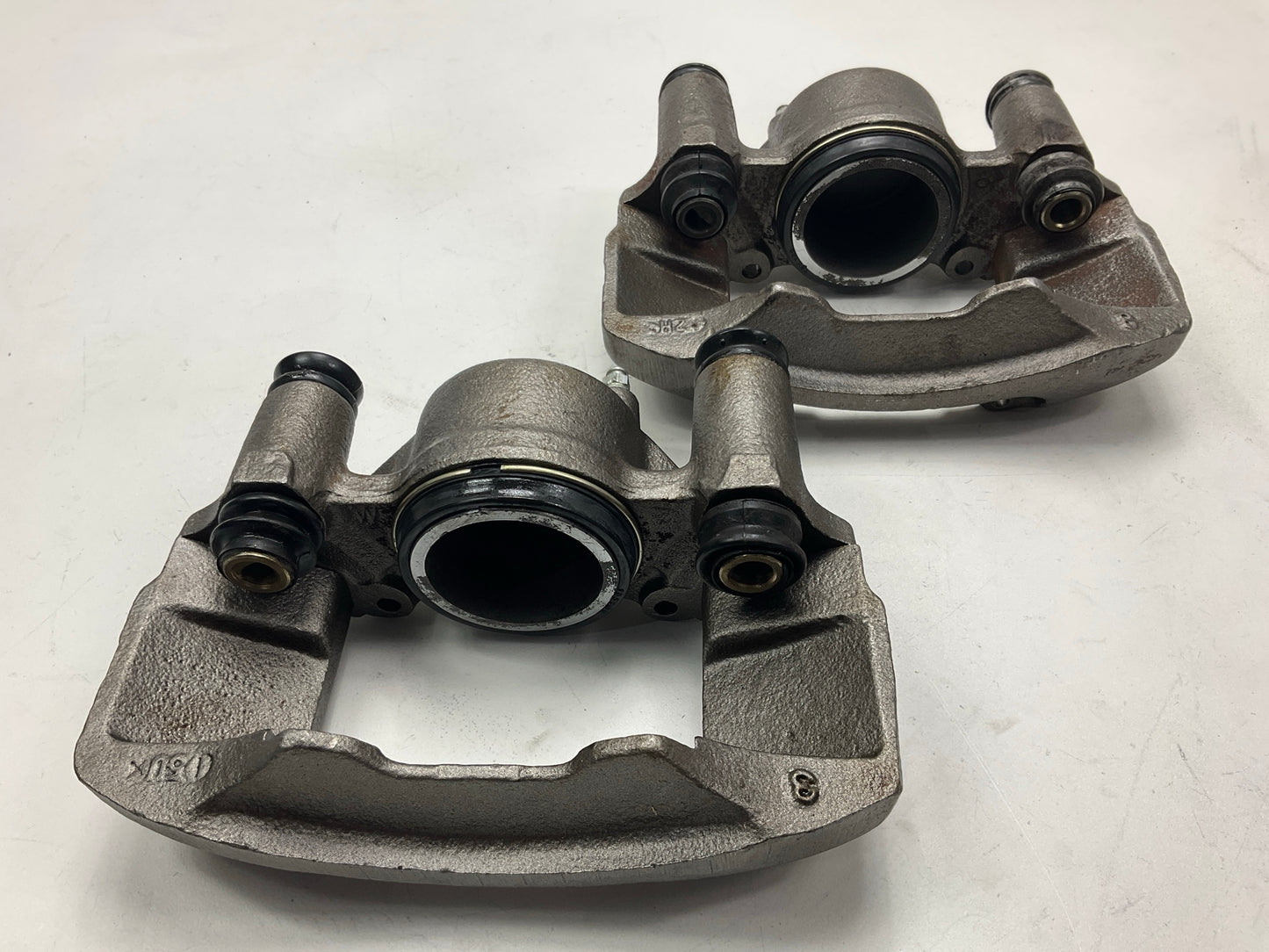 Reman TRUSTAR 11-3028 11-3029 Front Brake Caliper Set