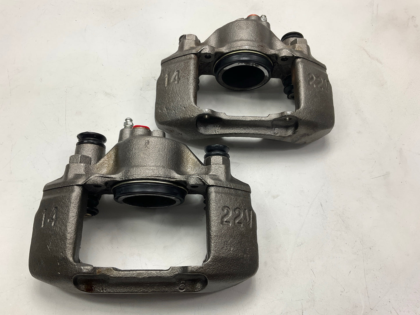 Reman TRUSTAR 11-3028 11-3029 Front Brake Caliper Set