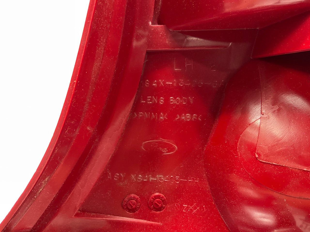 NEW OEM Ford Left & Right Tail Light Lamp Set PAIR - 2001-2002 Ford Focus SEDAN