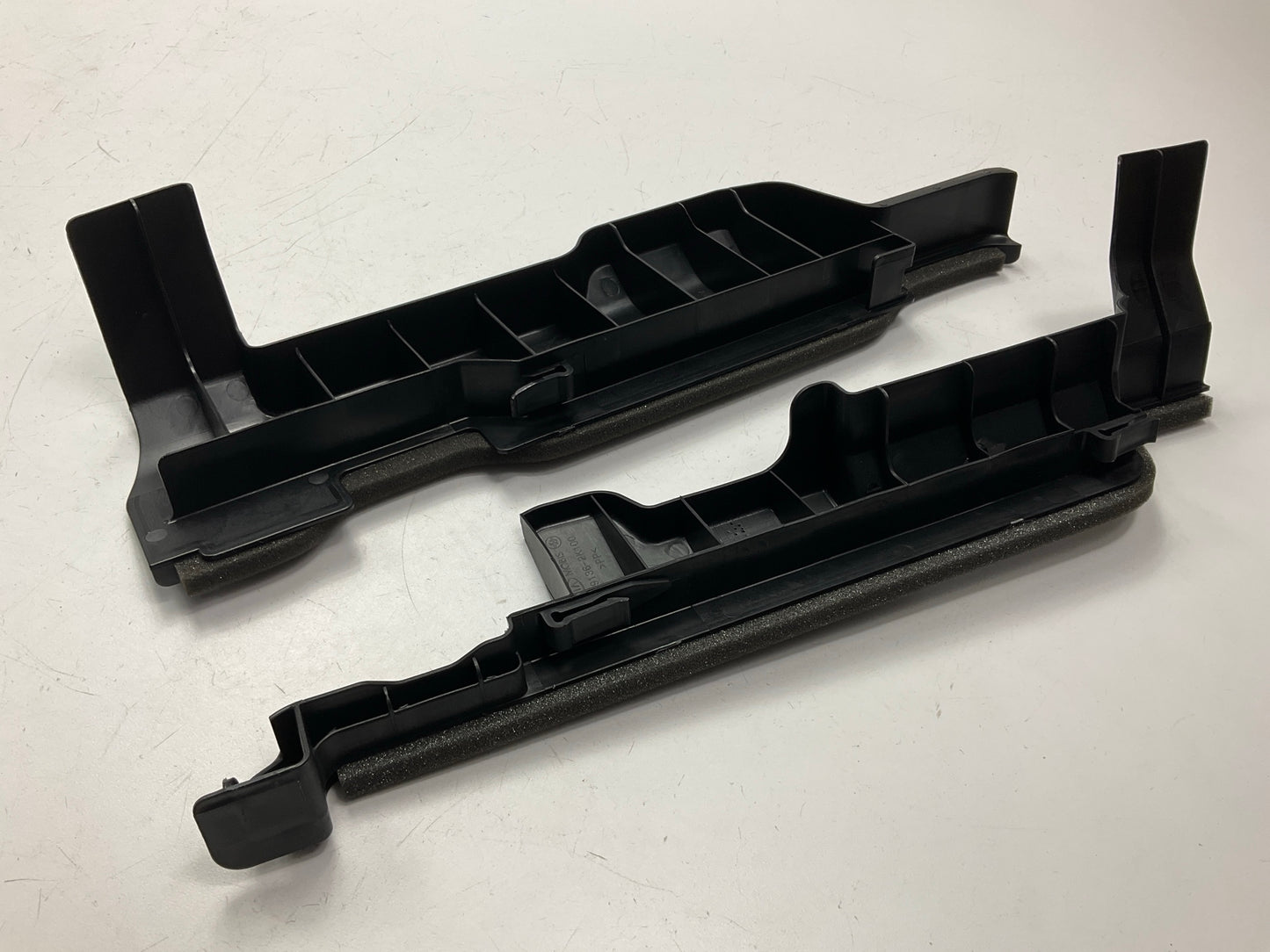 New OEM Left & Right Radiator Air Guard Shield Deflector For 10-11 Kia Soul