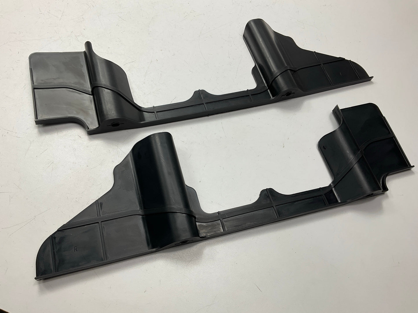 New Radiator Air Guard Shield Left & Right, Set OEM For 09-12 Elantra 291352L000