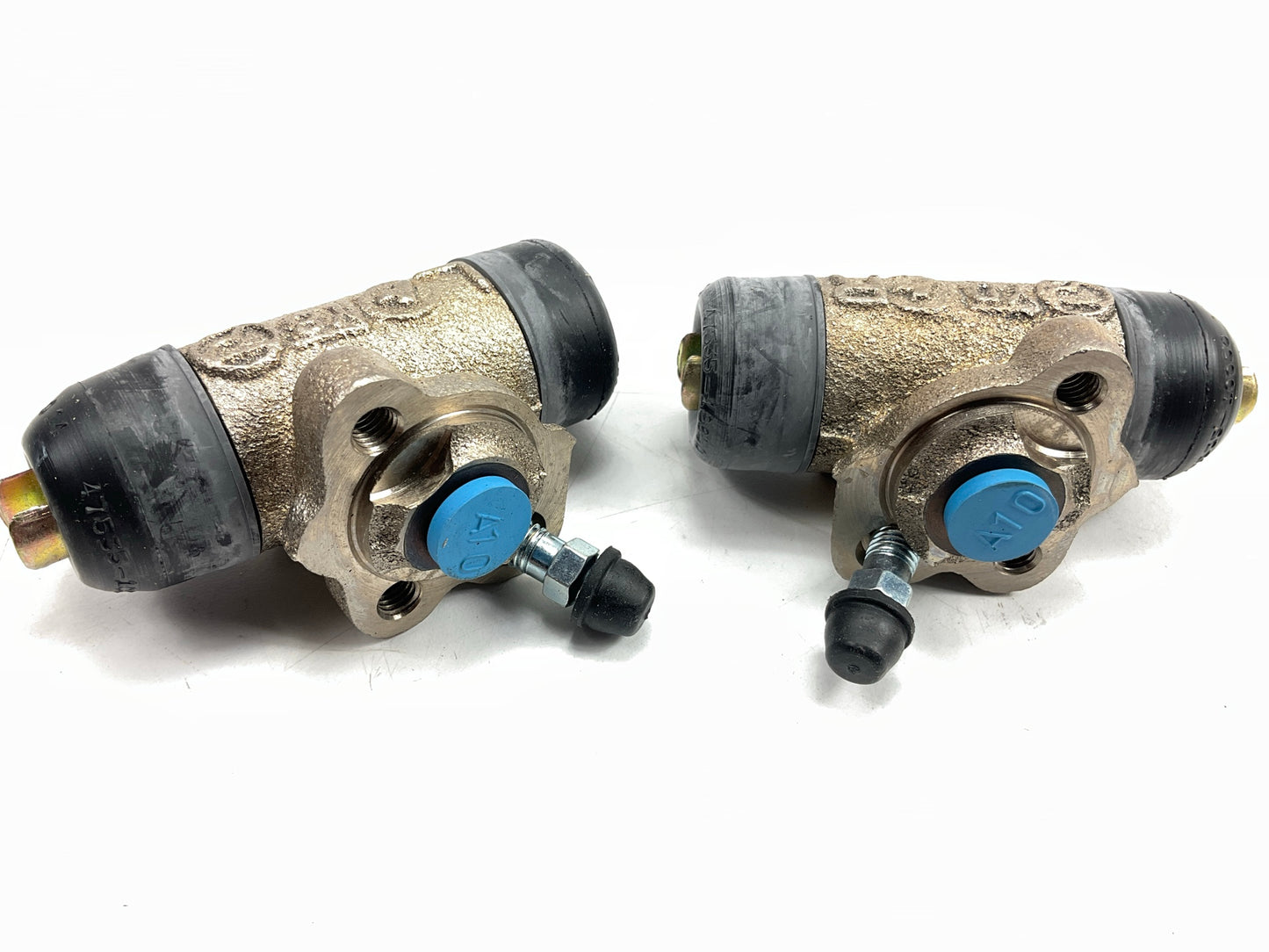 Bendix 34132 34133 REAR Left & Right Drum Brake Wheel Cylinder, Set