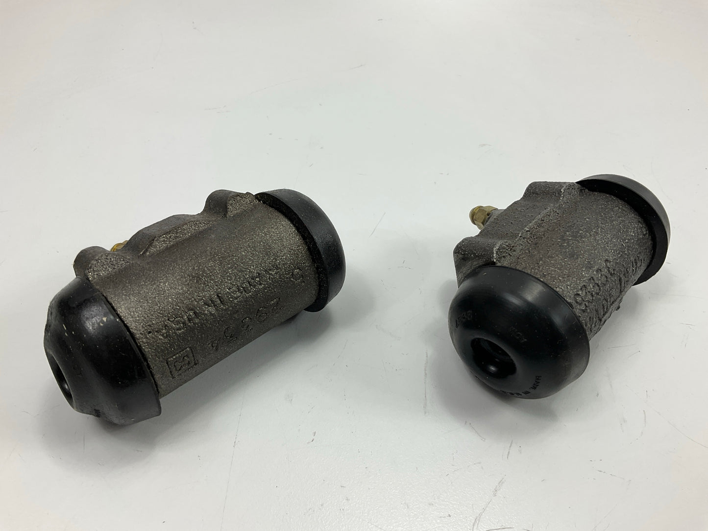 Napa 37169 & 37170 Rear Left & Right Drum Brake Wheel Cylinder