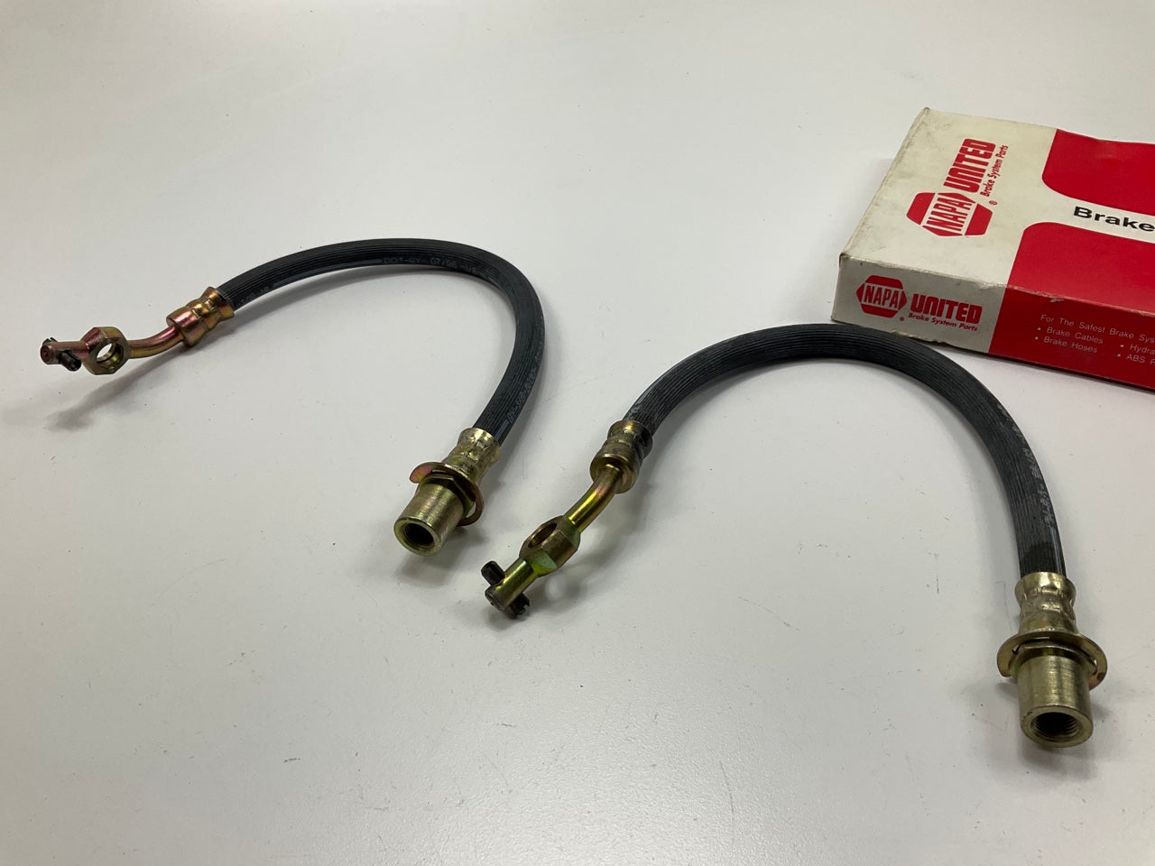 Front Left & Right Brake Hydraulic Hose For 1993-1998 Toyota T100 RWD ONLY