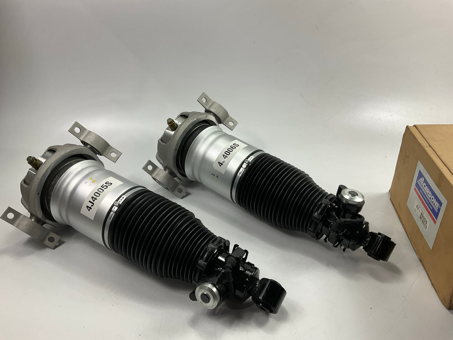 REMAN Cardone Rear Right & Left Air Suspension Strut SET - 2007-2015 Audi Q7 AWD