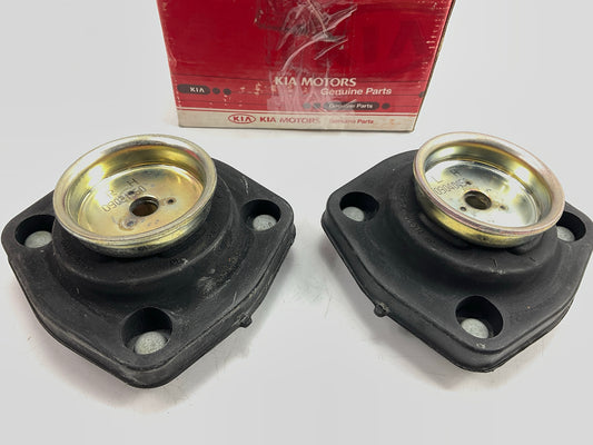 NEW Rear Strut Mount Set, Left & Right OEM For 2005-2010 Kia Sportage 553102E000