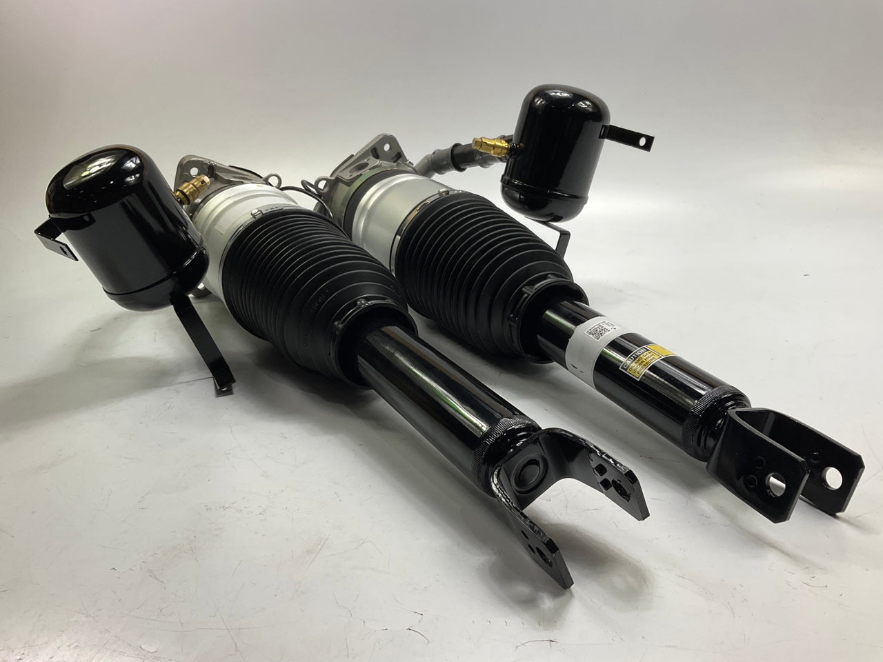 Cardone Rear Air Suspension Strut Shocks SET (Pair), 2004-10 Audi A8 Quattro AWD