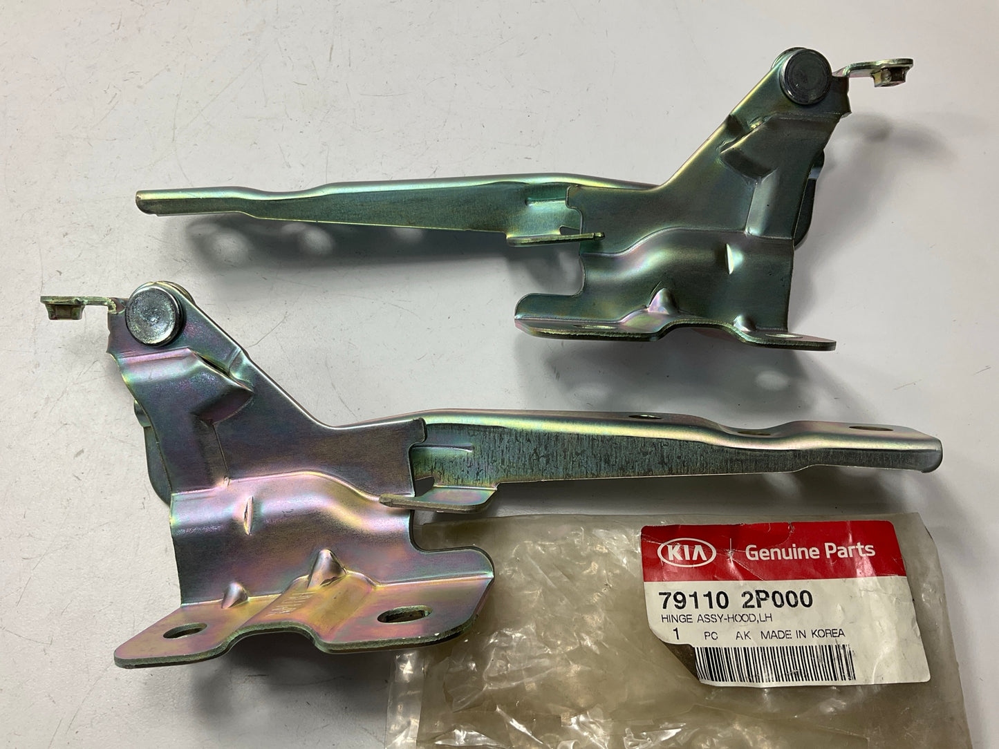 NEW - OEM GENUINE Front Left & Right Hood Hinge For 2011-2013 Kia Sorento