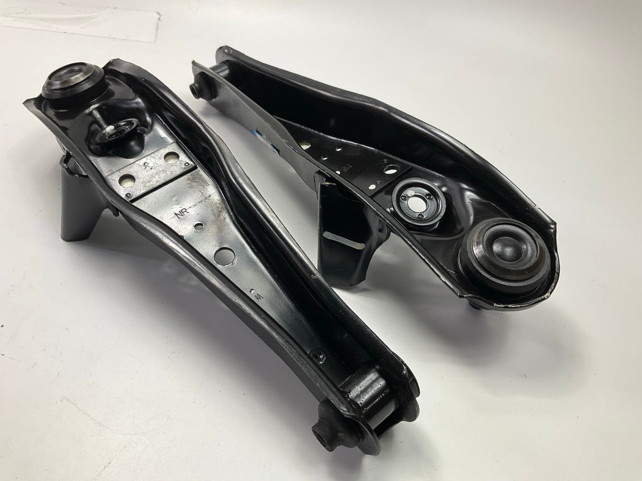 NOS OEM Lower Control Arms PAIR 1979-1982 Mazda 626 RWD 8173-49-310 8173-49-320
