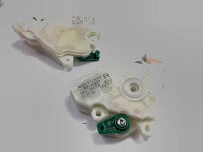 Rear Right + Left Side Door Lock Actuator Set OEM For 2000-2004 Nissan Xterra