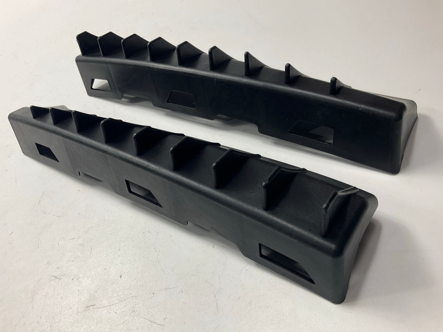 Front Bumper Cover Mount Bracket SET Left & Right For 13-15 Sante Fe 865274Z000