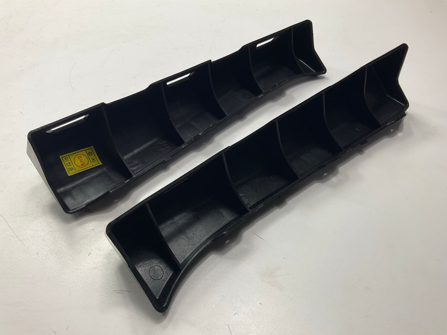 Front Bumper Cover Mount Bracket SET Left & Right For 13-15 Sante Fe 865274Z000