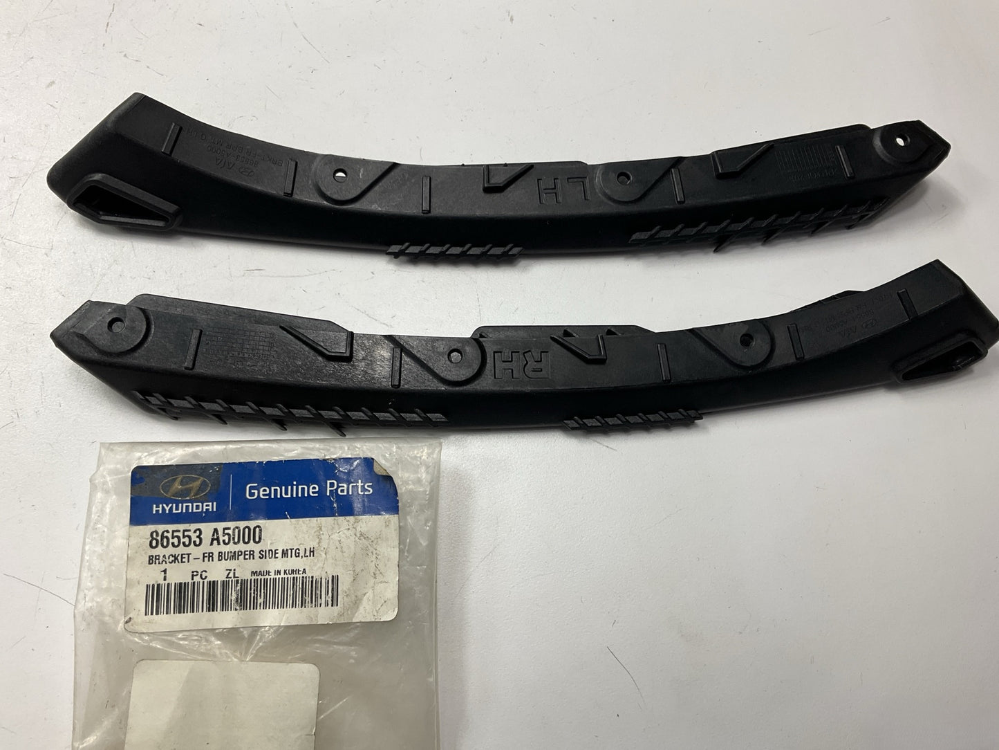 OEM - Front Left & Right Bumper Cover Support Bracket For 2013-2014 Elantra GT