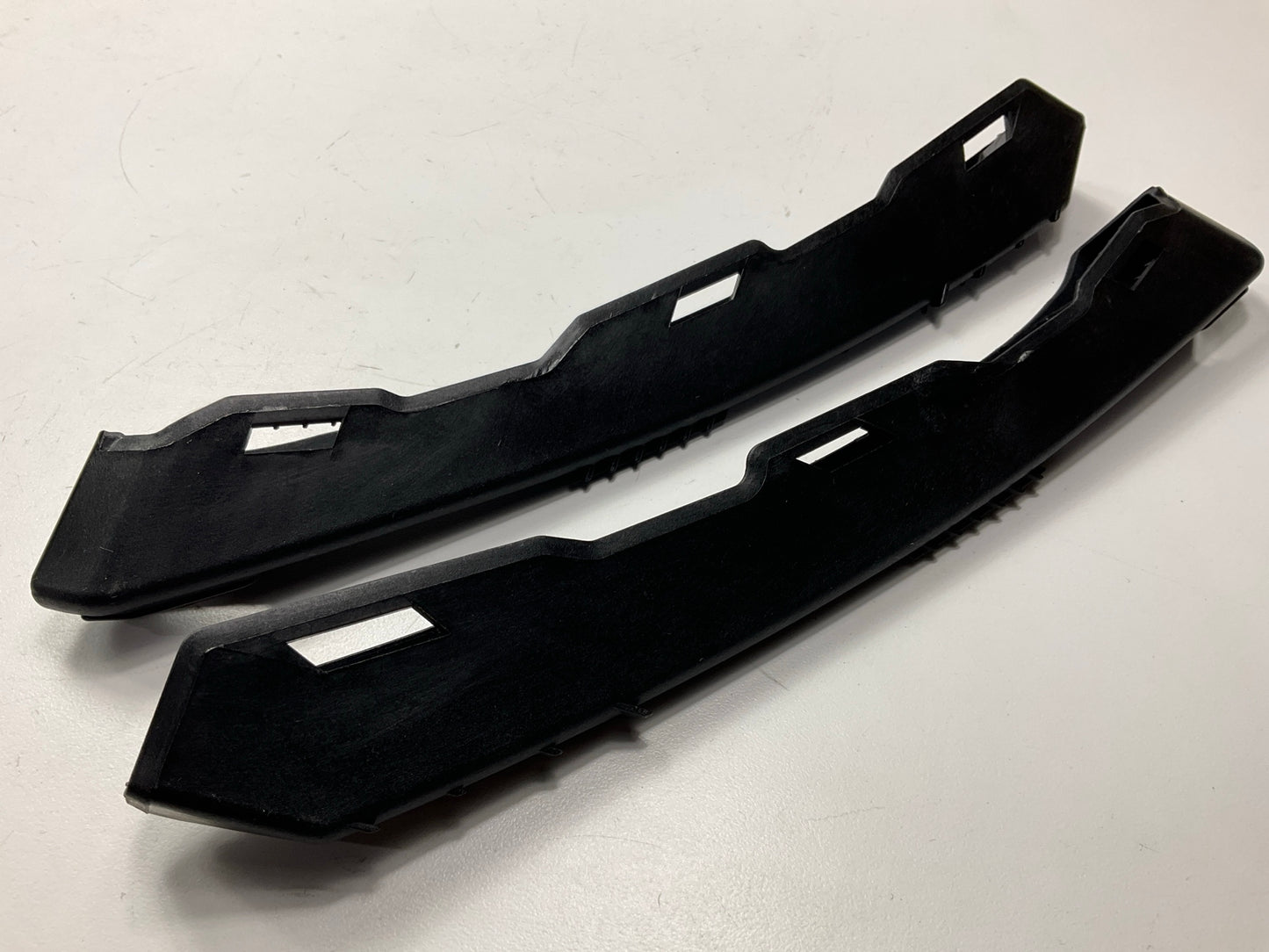 OEM - Front Left & Right Bumper Cover Support Bracket For 2013-2014 Elantra GT