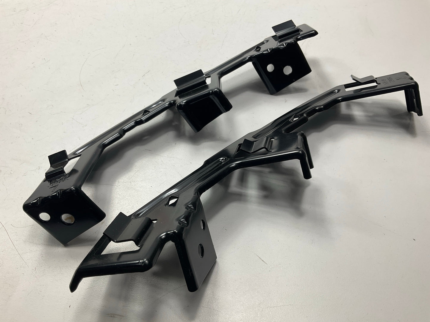 Front Bumper Cover Support Bracket Set, Left & Right OEM For 11-13 Kia Sorento