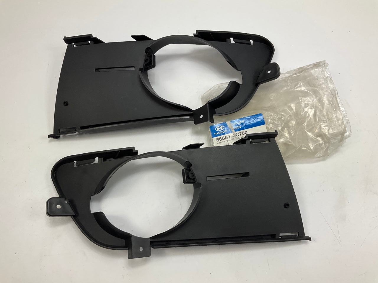 NEW Front Left & Right Fog Light Lamp Trim Bezel Set OEM For 2007-2008 Tiburon