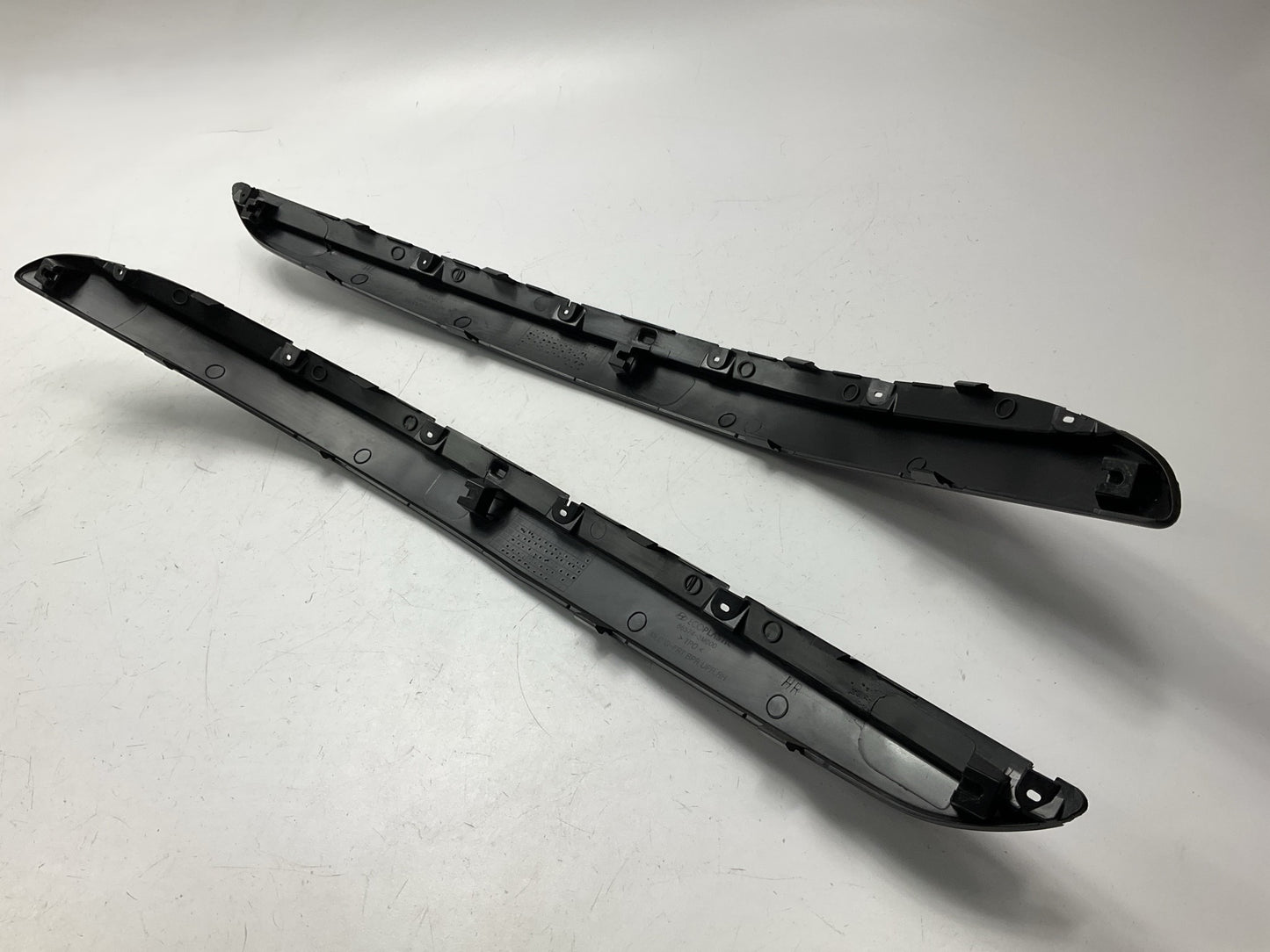 Front Bumper Upper Left & Right Side Trim Moulding Set OEM For 2009-2011 Genesis