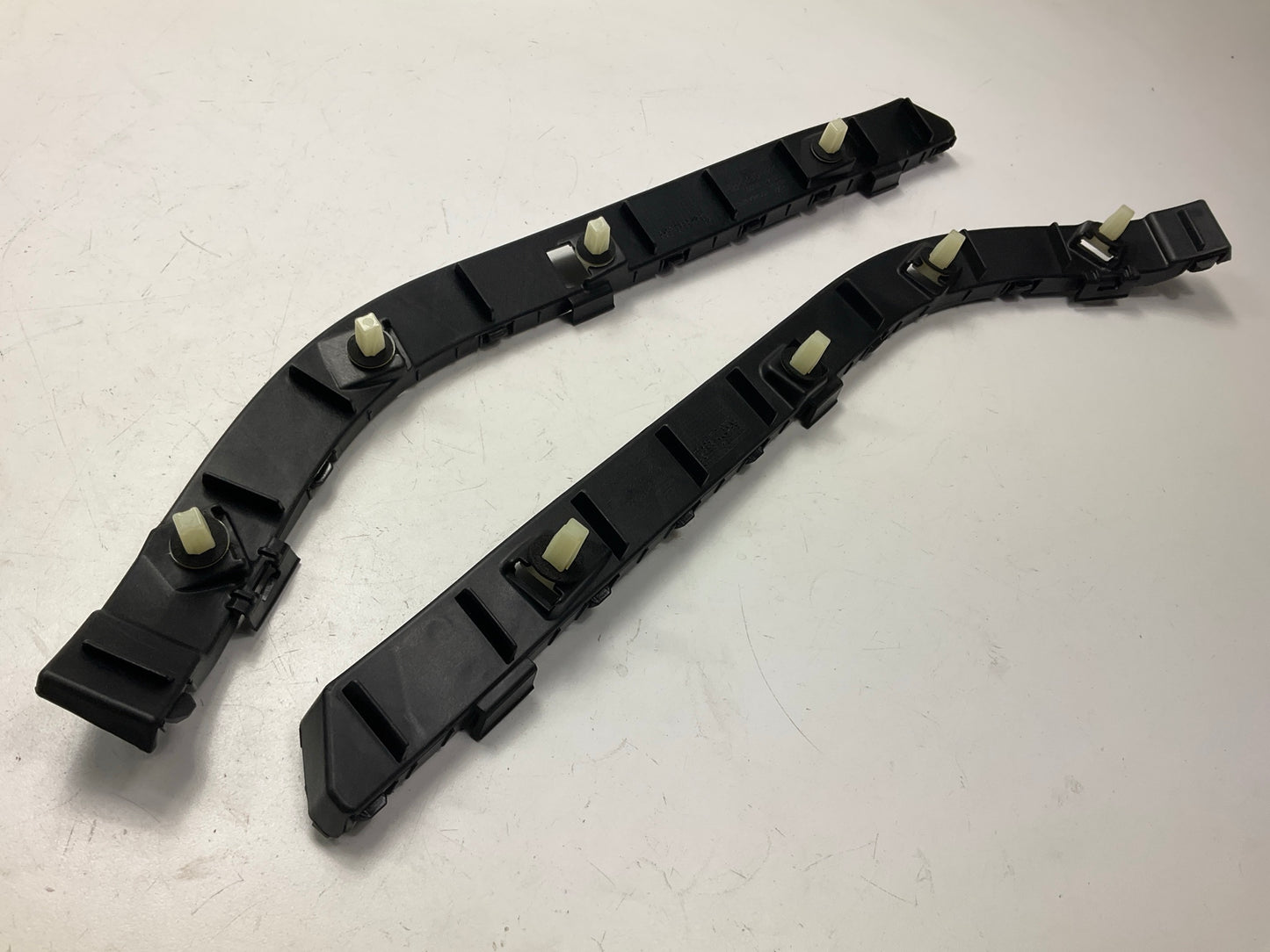 New OEM Rear Bumper Side Mount Brackets Left & Right Set For 12-14 Accent Sedan
