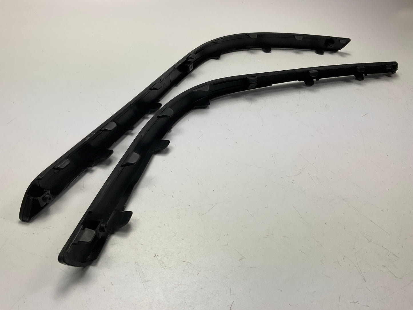 REAR LEFT & RIGHT Sides Bumper Moulding Trim OEM For 2009-2010 Sonata