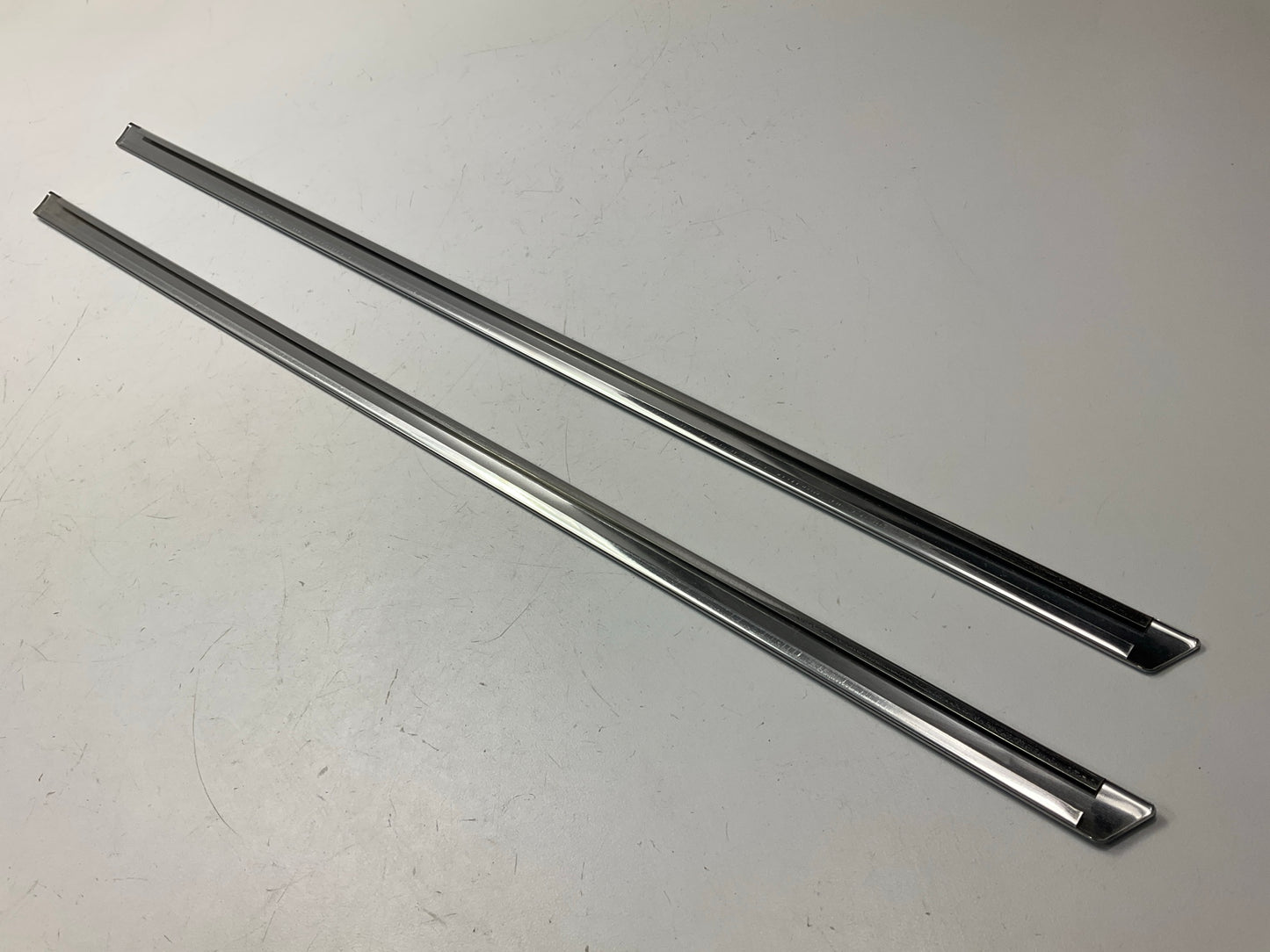 OEM Rear Left & Right Door Moulding Strip For 2002-2005 Hyundai Sonata